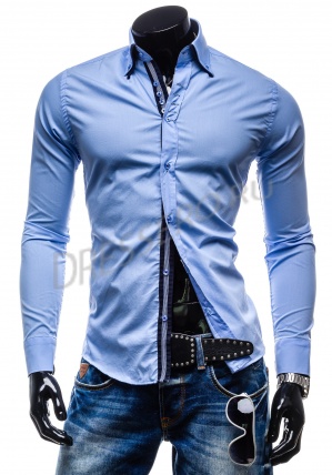 Голубая рубашка с длинным рукавом